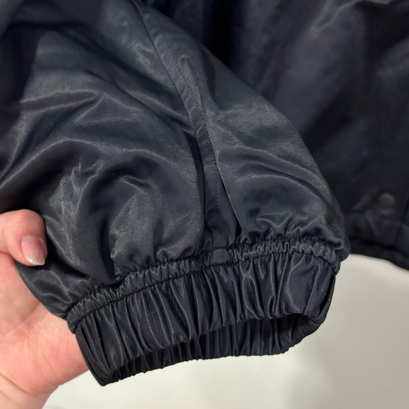 Lululemon Cropped Coaches Jacket - Picture 4 of 11